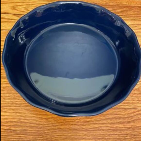 CORDON BLEU Quatro 9.75” Ceramic Pie Dish - Picture 2 of 5